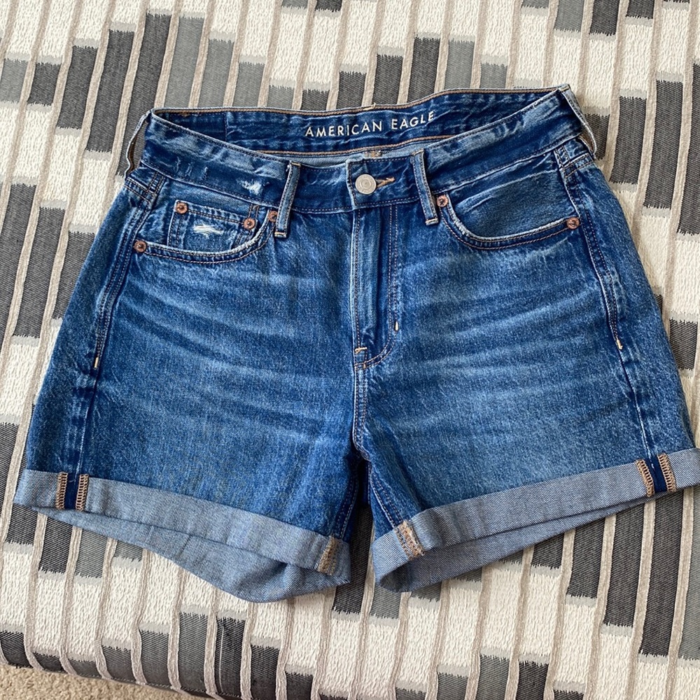 American Eagle, Tom girl short, size 0